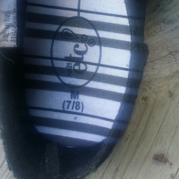 Rue 21etc black loafer  NWOT size 7/8 medium - Picture 5 of 7